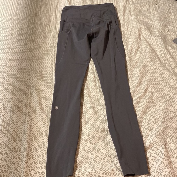 Lululemon dark gray leggings with pockets size 2 - Picture 2 of 4
